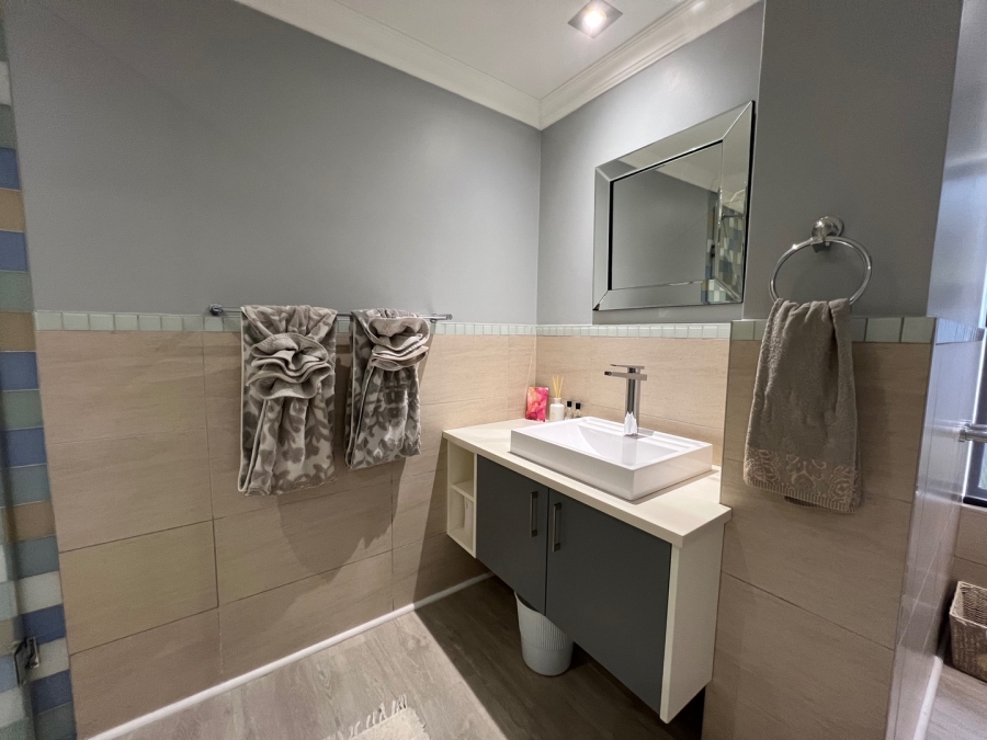 4 Bedroom Property for Sale in Oubaai Western Cape